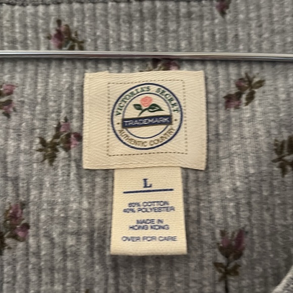 VINTAGE Victoria’s Secret Country Maxi Gray Nightgown - Picture 8 of 11